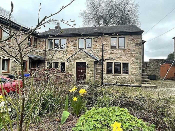 2 Bedroom Semi-Detached House To Rent In Kelbrook Road, Barnoldswick, Lancashire, BB18