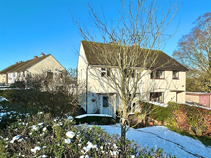 3 Bedroom Semi-Detached House For Sale In Shallcross Avenue, Whaley Bridge, High Peak, SK23