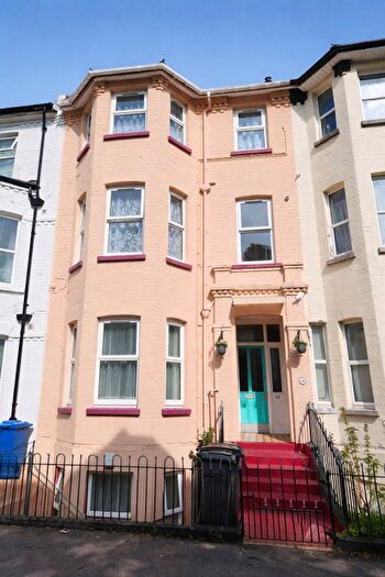 1 Bedroom Flat To Rent In Purbeck Road, Bournemouth, BH2