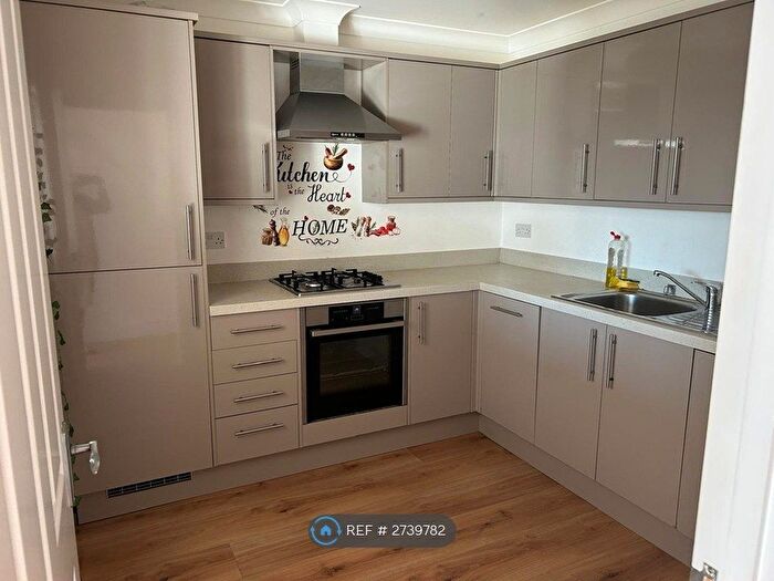 1 Bedroom Flat To Rent In Dwight Road, Watford, WD18