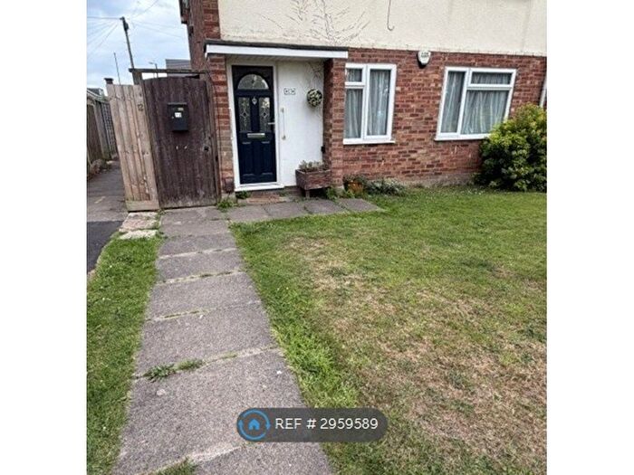 2 Bedroom Maisonette To Rent In Tysoe Croft, Binley, Coventry, CV3