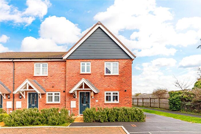3 Bedroom Semi Detached House For Sale In Gloster Close, Upavon, Wiltshire, SN9