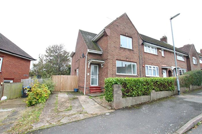 2 Bedroom House To Rent In Whiston Road, Northampton, NN2