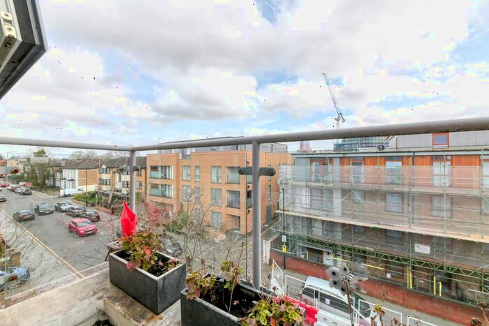 2 Bedroom Flat For Sale In Campbell Road, Croydon, CR0