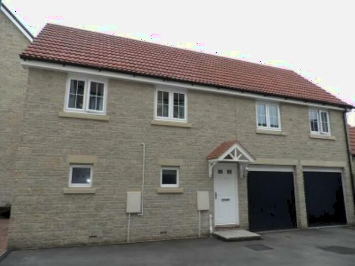 2 Bedroom Coach House To Rent In Hillside Drive, Frome, Somerset, BA11