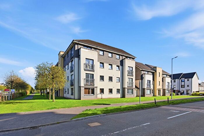 3 Bedroom Flat For Sale In Kenley Road, Renfrew, PA4
