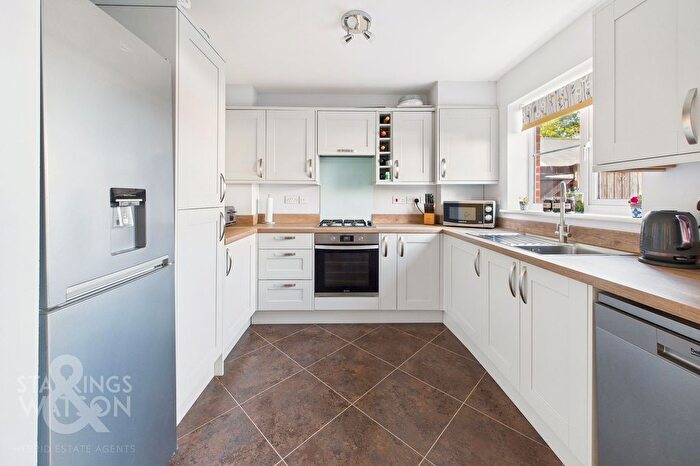 3 Bedroom Semi-Detached House For Sale In Mendham Lane, Harleston, IP20