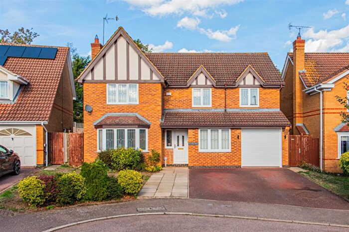 5 Bedroom House For Sale In Lexden Close, Wootton, Northampton, NN4