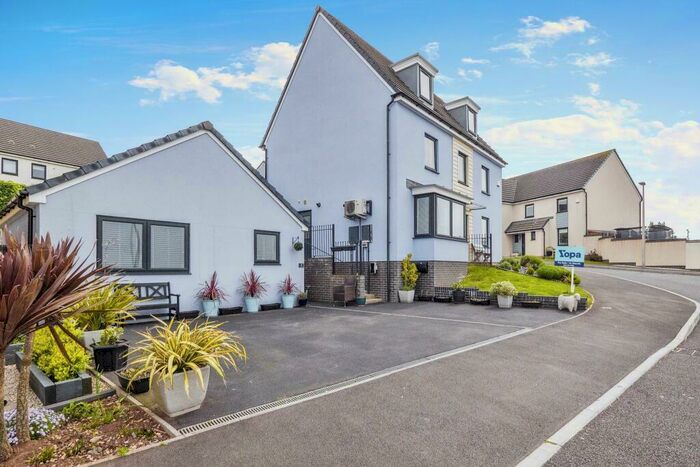 6 Bedroom Detached House To Rent In Channel View, Ogmore-by-Sea, Bridgend, CF32