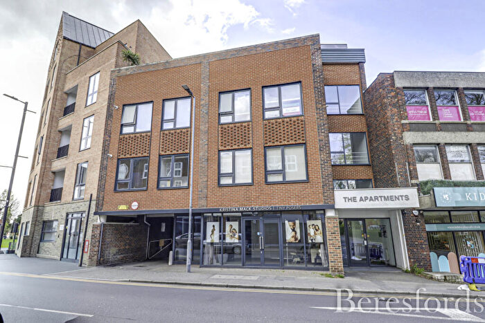 1 Bedroom Apartment For Sale In Weald Road, Brentwood, CM14