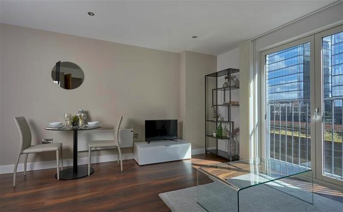 1 Bedroom Flat To Rent In Greengate, Salford, M3