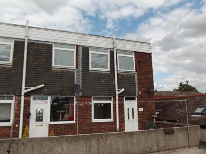 2 Bedroom Flat To Rent In High Street, Biggleswade, SG18