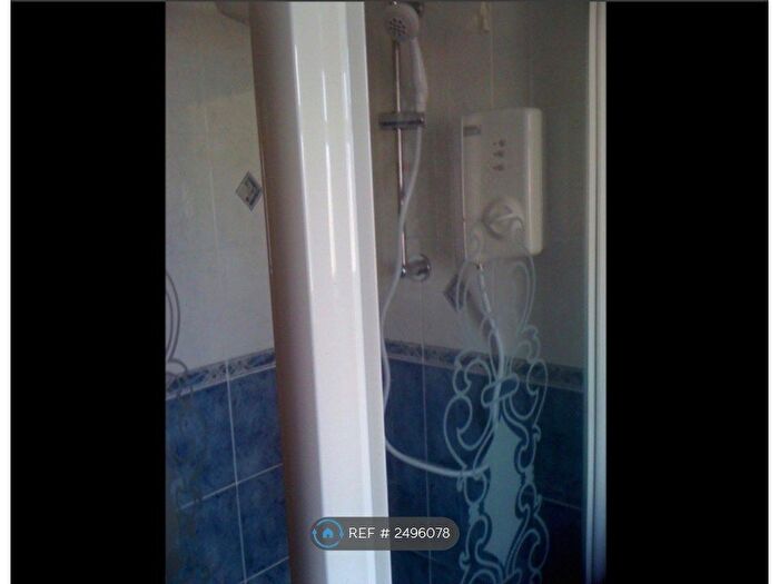 2 Bedroom Flat To Rent In Pig Hue Lane, Liverpool, L13