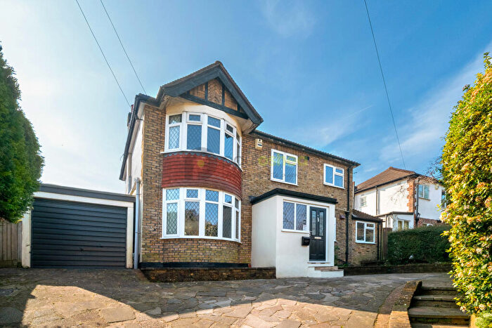 4 Bedroom Detached House For Sale In Kenley Lane, Kenley, CR8