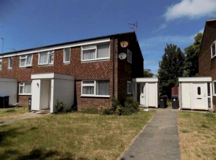 2 Bedroom Apartment To Rent In Linley Road, Broadstairs, CT10