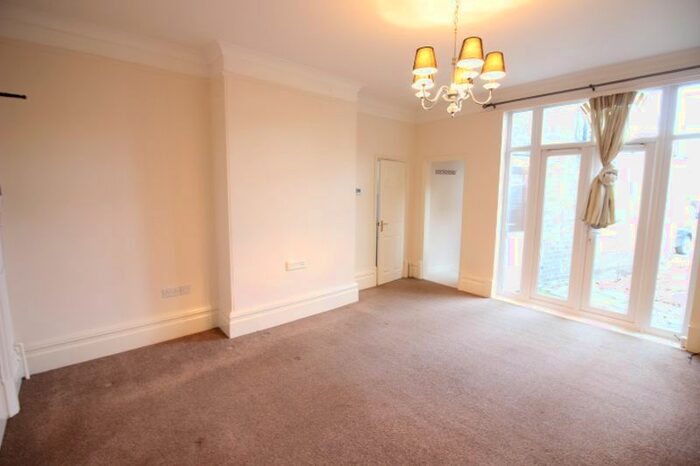 1 Bedroom Flat To Rent In Fletton Avenue, Peterborough, PE2