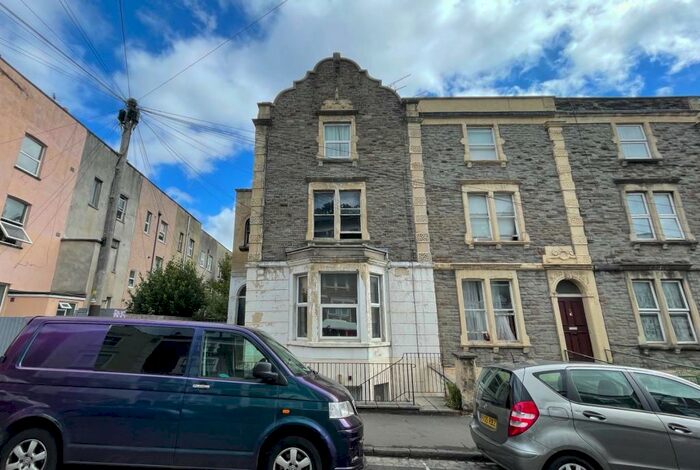 2 Bedroom Flat To Rent In Brigstocke Road, St Pauls, Bristol, BS2