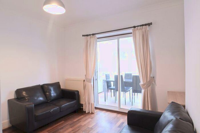 4 Bedroom Terraced House To Rent In Medmerry Hill, Brighton, BN2