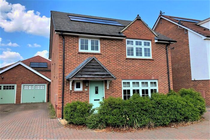 4 Bedroom Property To Rent In Gemini Road, Woodley, Reading, RG5