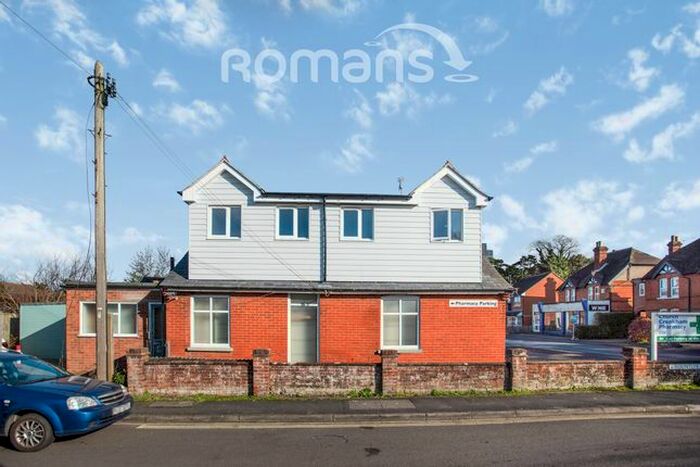 3 Bedroom Flat To Rent In Aldershot Road, Church Crookham, Fleet, GU52