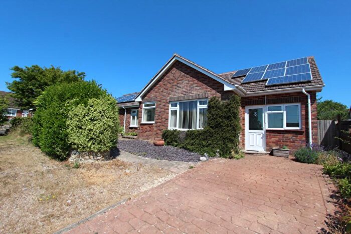 3 Bedroom Detached House For Sale In St Mary's Park, Ottery St Mary, EX11