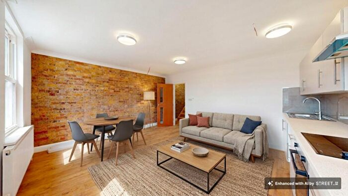 3 Bedroom Flat To Rent In High Road, Willesden Green, NW10