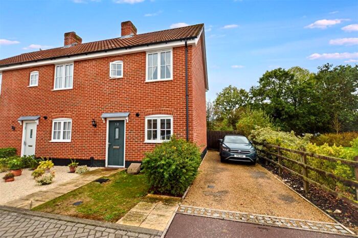 2 Bedroom End Of Terrace House For Sale In Arkell Avenue, Holt, NR25