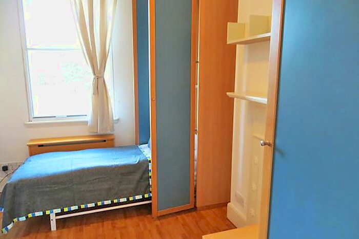 Studio To Rent In Fulham Palace Road, Hammersmith, London, W6