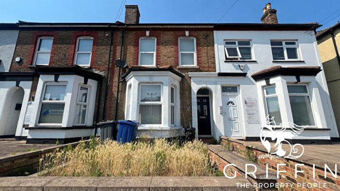 4 Bedroom Terraced House To Rent In London Road, Grays, RM17