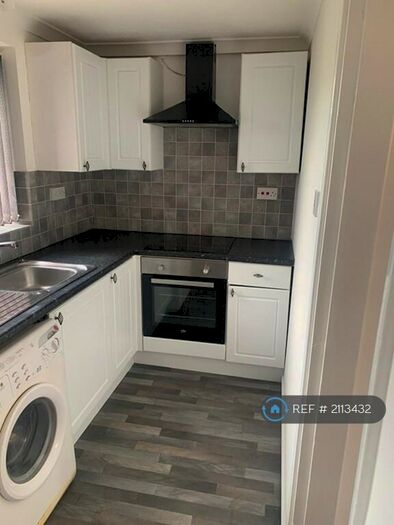2 Bedroom Flat To Rent In Dark Lane, Bedworth, CV12