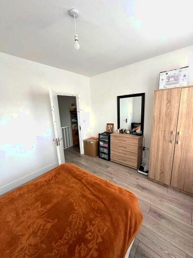 4 Bedroom Maisonette To Rent In Kimberley Road, London, N18