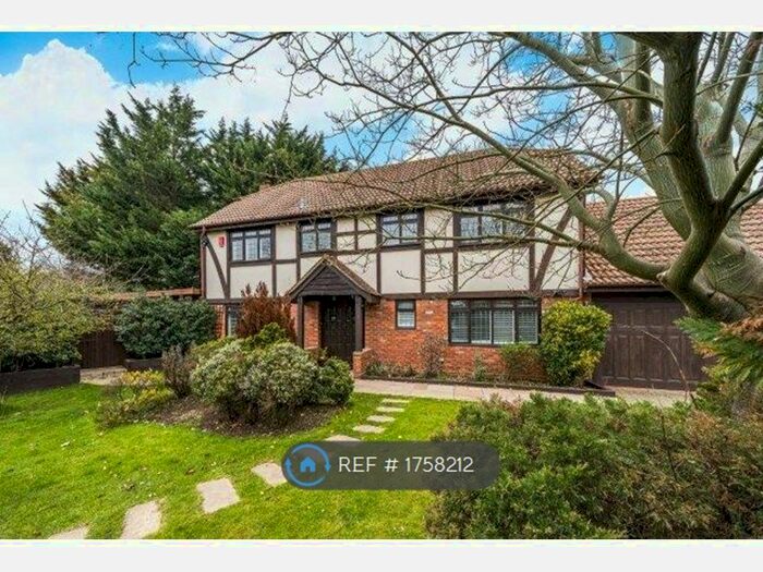 4 Bedroom Detached House To Rent In Coombe Manor, Bisley, Woking, GU24