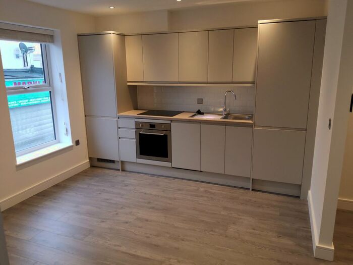 1 Bedroom Flat To Rent In Leytonstone Road, London, E15