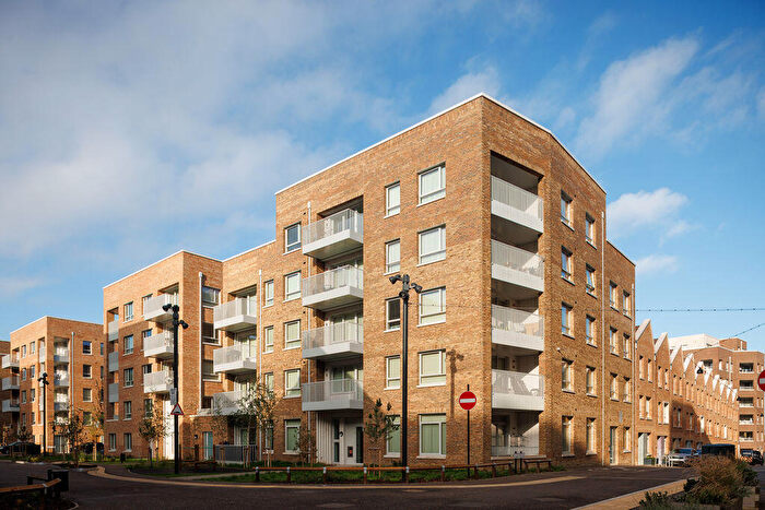 1 Bedroom Apartment To Rent In Mansfield Apartments, Frogley Park, Barking, IG11