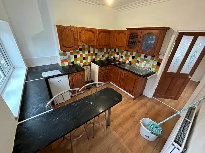 2 Bedroom Terraced House To Rent In Cross Street, Rotherham, S61