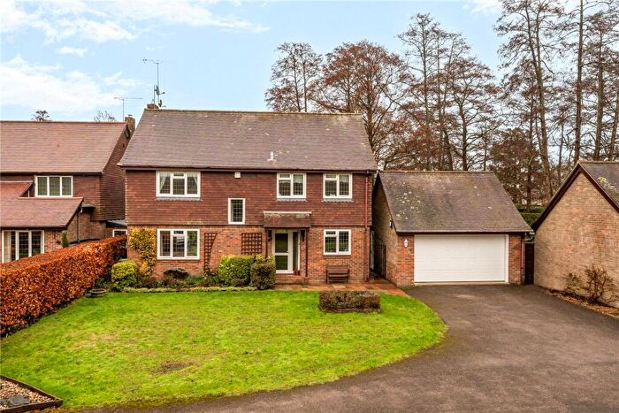 4 Bedroom Detached House For Sale In Millstream Rise, Romsey, Hampshire, SO51