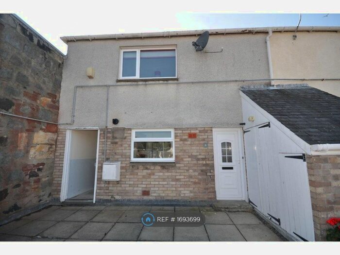 3 Bedroom Flat To Rent In Chalmers Court, Girvan, KA26
