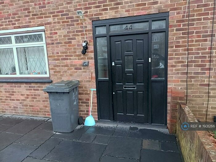 3 Bedroom Terraced House To Rent In Sandstone Road, London, SE12