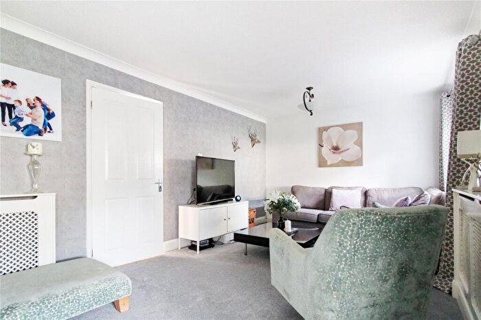 3 Bedroom Terraced House For Sale In Clavell Close, Rainham, Kent, ME8