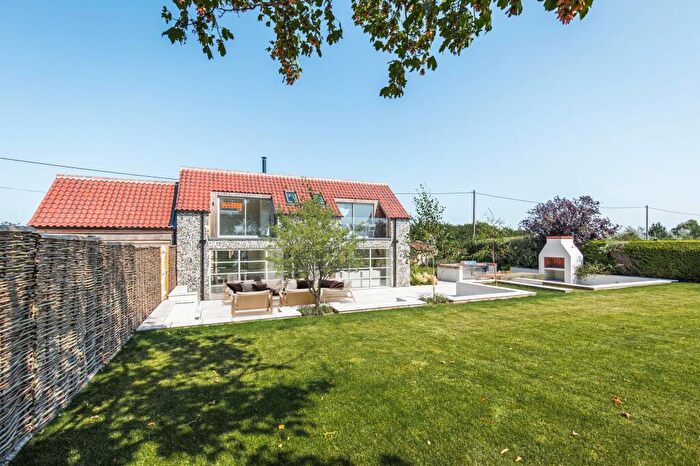 5 Bedroom Detached House For Sale In Impressive Detached Home In Titchwell, PE31