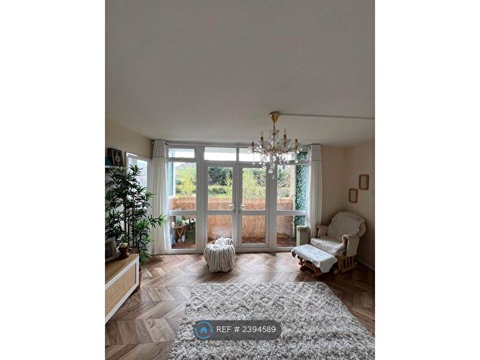 2 Bedroom Flat To Rent In Wickham Road, Croydon, CR0