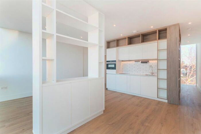 1 Bedroom Flat To Rent In North Road, Bedfont, Feltham, TW14