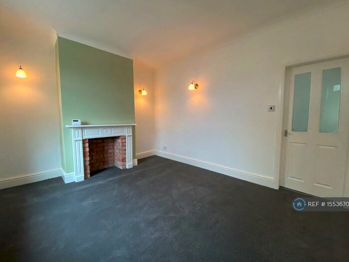 3 Bedroom Terraced House To Rent In Church Street, Westhoughton, Bolton, BL5