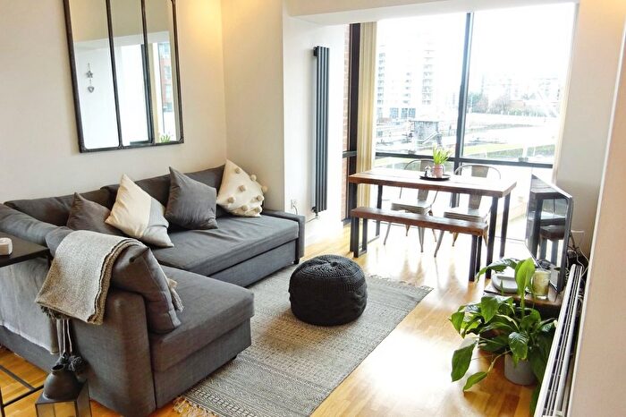 2 Bedroom Flat To Rent In Roberts Wharf, Neptune Street, Leeds, West Yorkshire, LS9