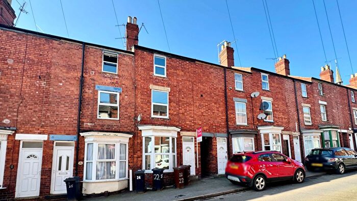 4 Bedroom Terraced House For Sale In Cromwell Street, Lincoln, LN2