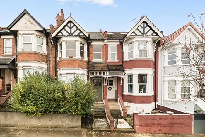 2 Bedroom Flat To Rent In Kings Road, Kensal Rise, NW10