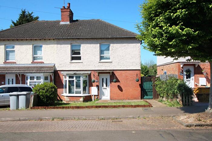 3 Bedroom Semi-Detached House For Sale In Addison Road, Desborough, NN14