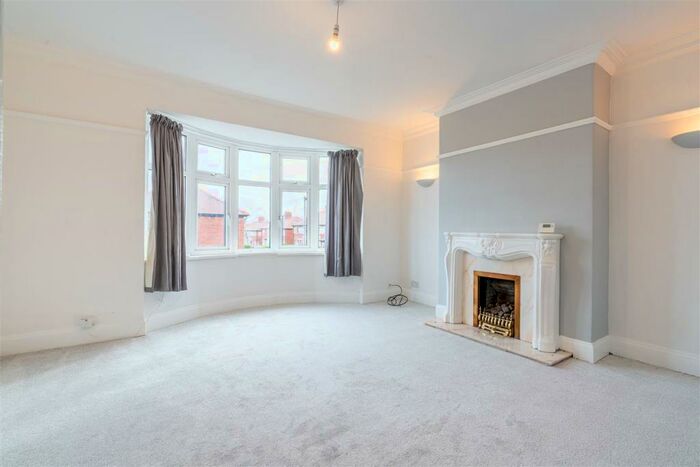 2 Bedroom Flat To Rent In Ferndene Grove, High Heaton, NE7