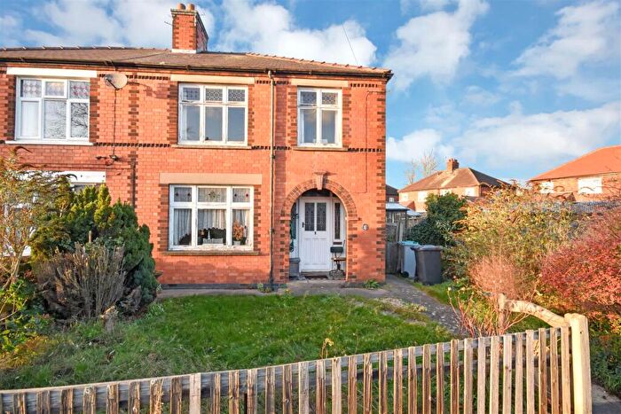 3 Bedroom Semi Detached House For Sale In Rupert Crescent, Newark, NG24