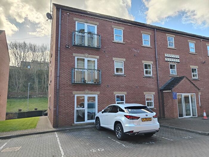 2 Bedroom Flat To Rent In Pullman Court, Morley, Leeds, West Yorkshire, LS27